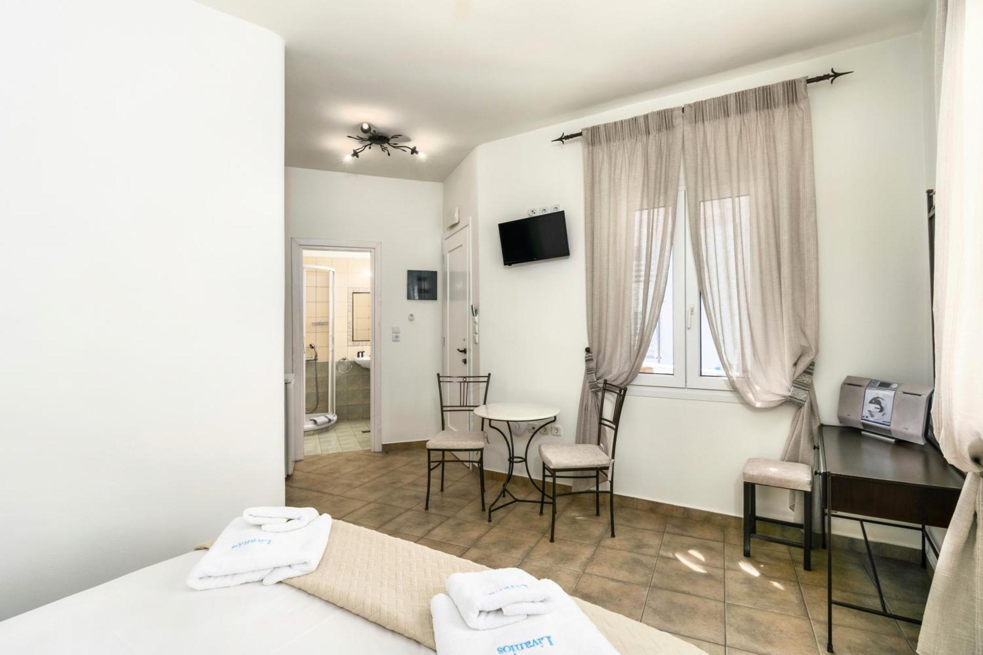Livanios Apartment *